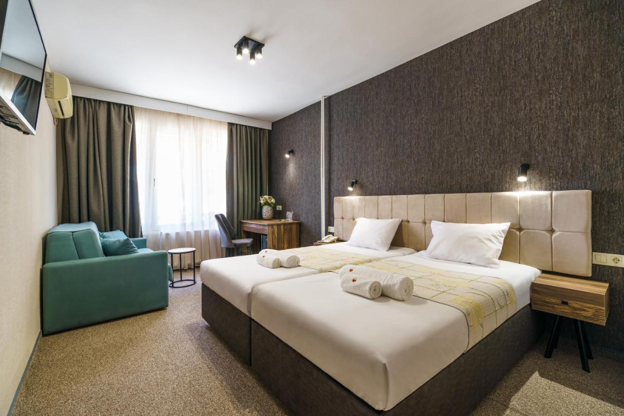 Bistra & Galina Hotel Ruse Extérieur photo
