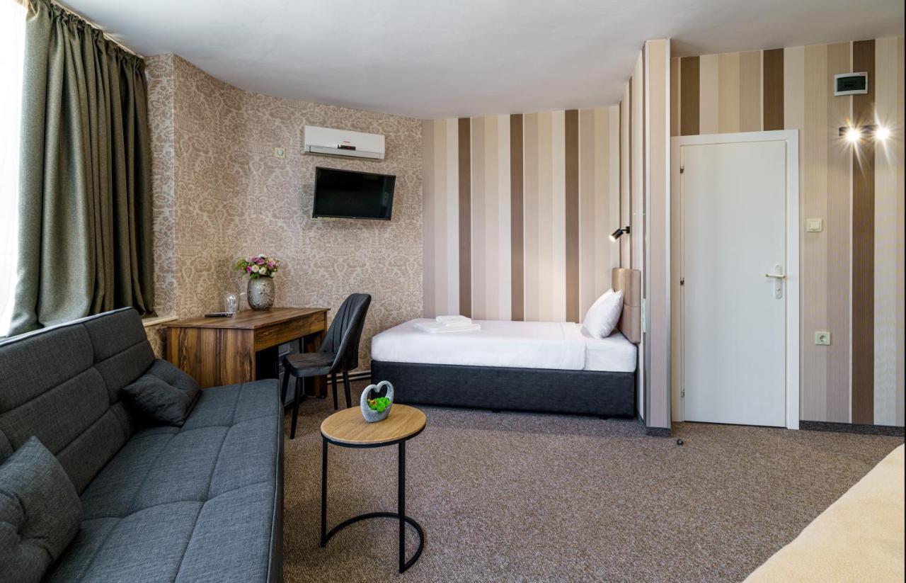 Bistra & Galina Hotel Ruse Extérieur photo